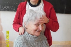 Shiatsu ajándékkezelésben részesültek a Waldorf Ádventi Bazárra látogatók